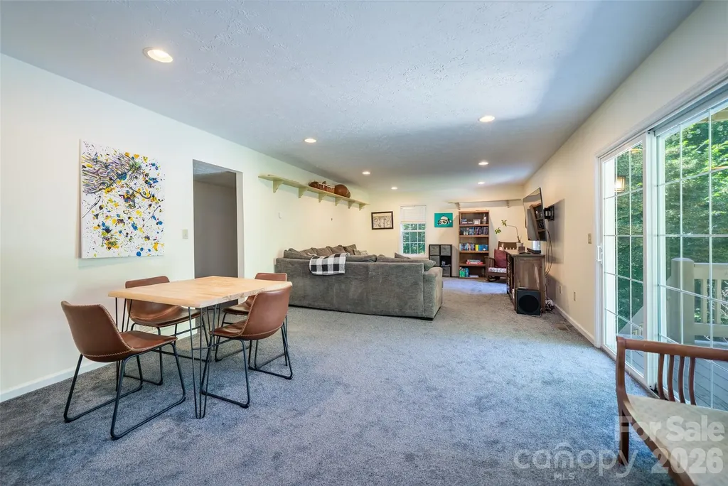 7 Firestone Court Etowah NC 28729