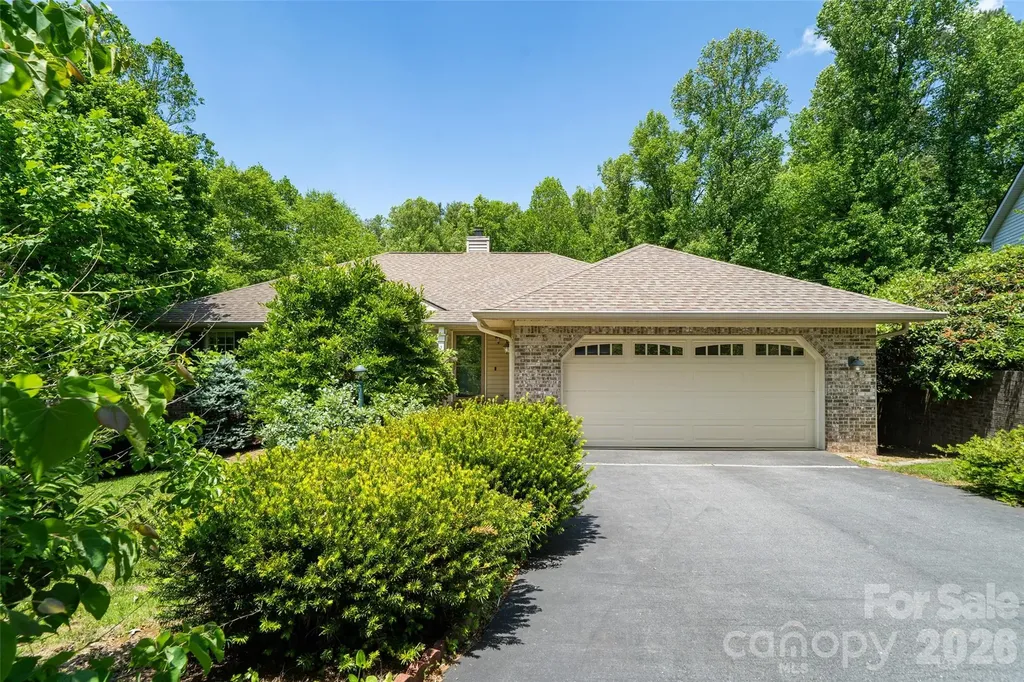 7 Firestone Court Etowah NC 28729