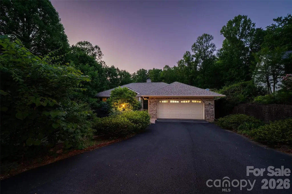 7 Firestone Court Etowah NC 28729