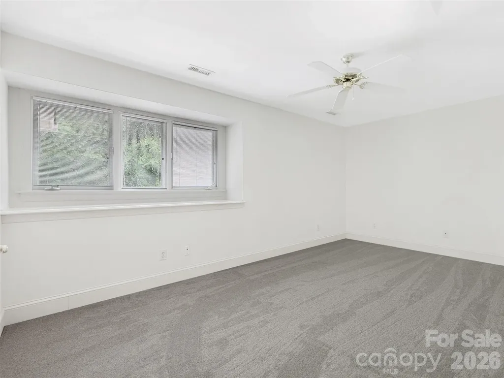 8952 Challis Hill Lane Charlotte NC 28226