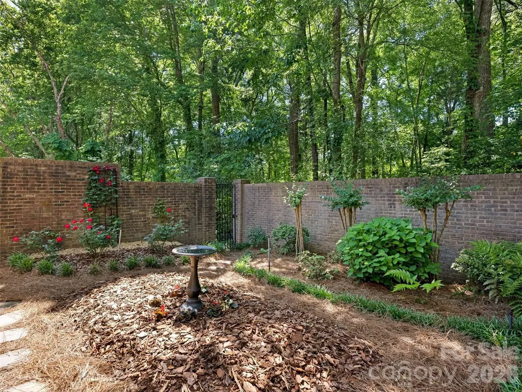 8952 Challis Hill Lane Charlotte NC 28226
