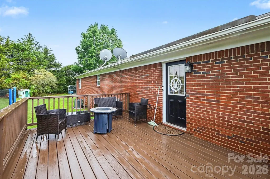 2219 Rock Rest Road Wingate NC 28174