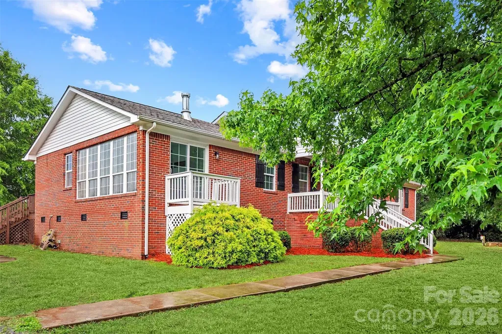 2219 Rock Rest Road Wingate NC 28174