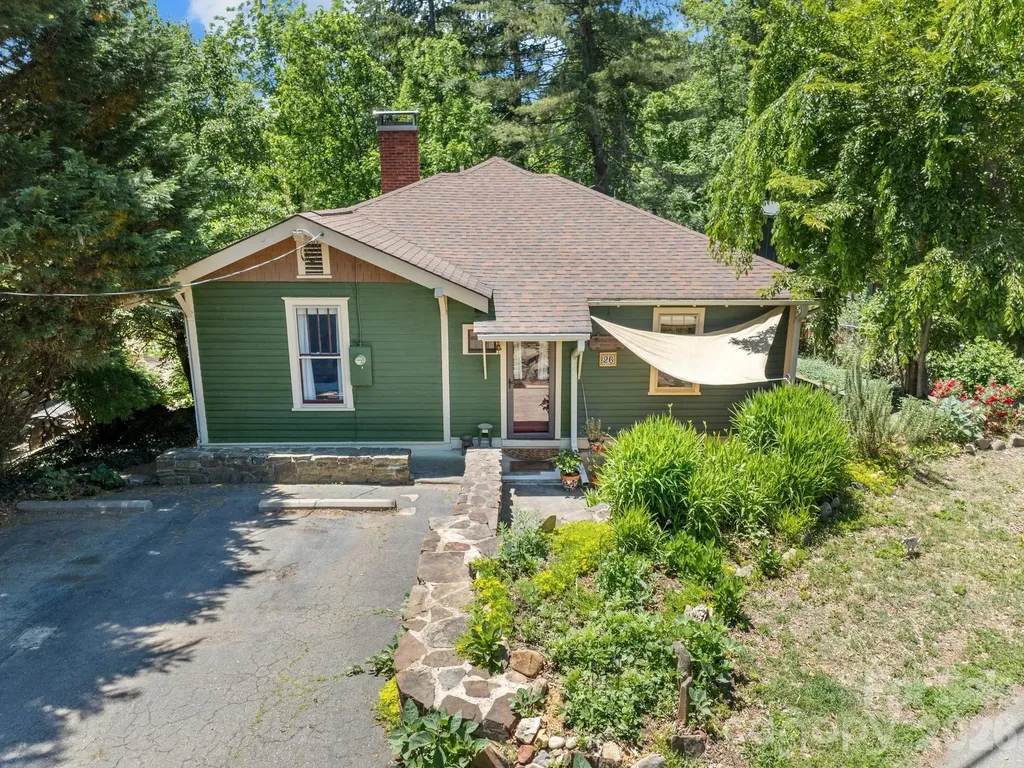 26 Unadilla Alley Asheville NC 28803