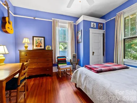 26 Unadilla Alley Asheville NC 28803