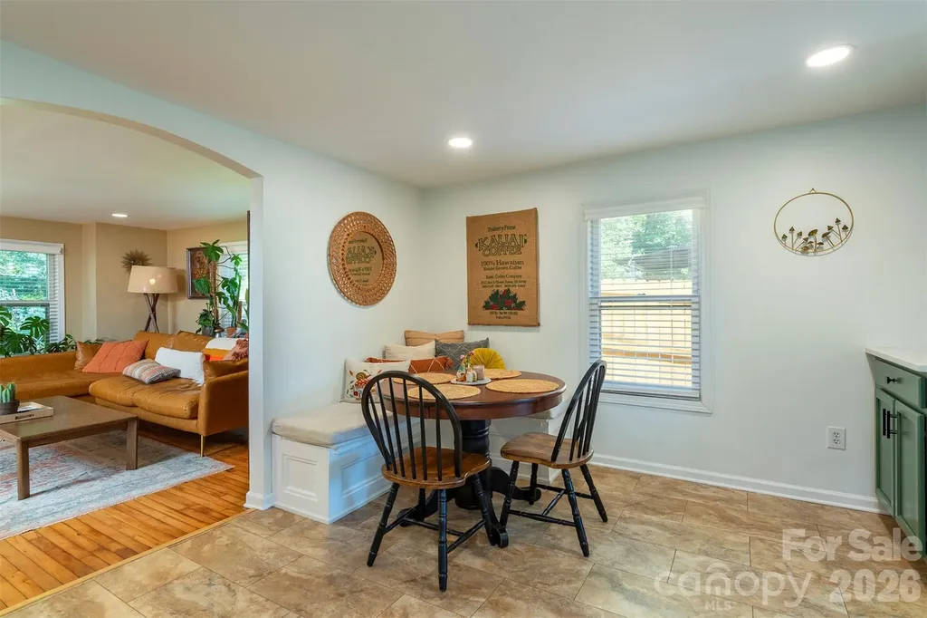 21 Hi Alta Avenue Asheville NC 28806