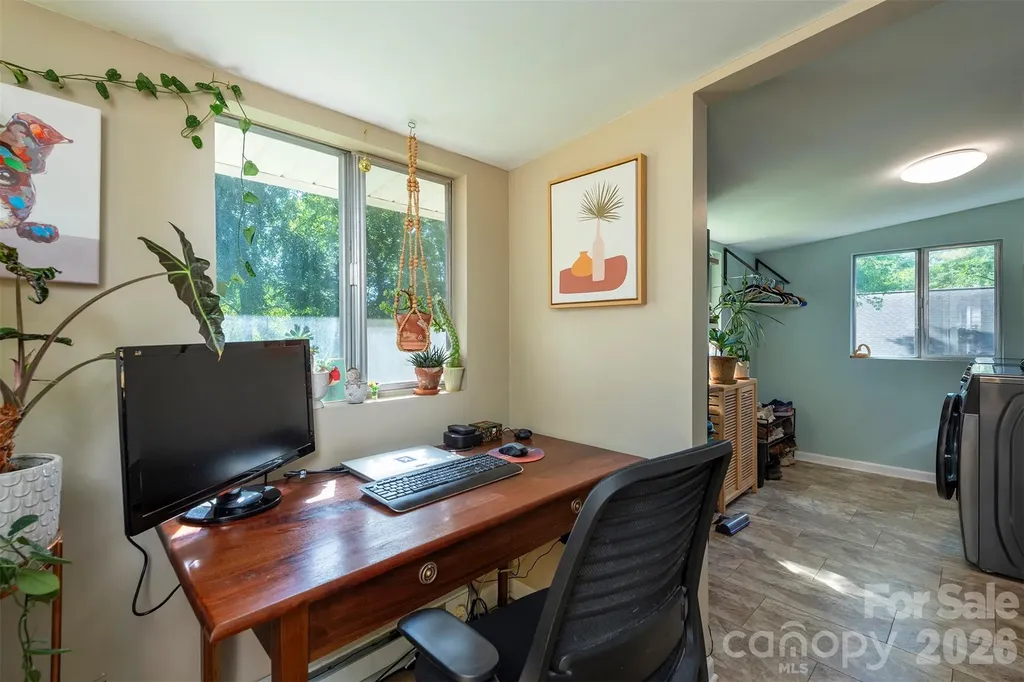 21 Hi Alta Avenue Asheville NC 28806
