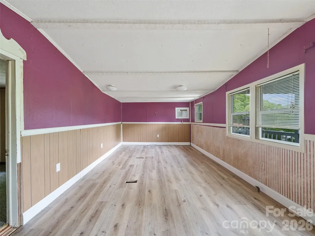 74 Socrates Lane Burnsville NC 28714