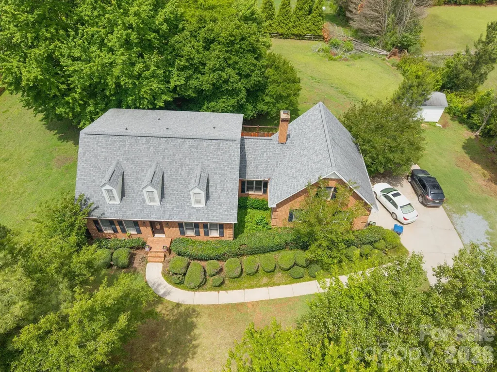 402 S Providence Road Waxhaw NC 28173
