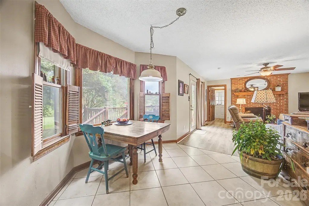 402 S Providence Road Waxhaw NC 28173