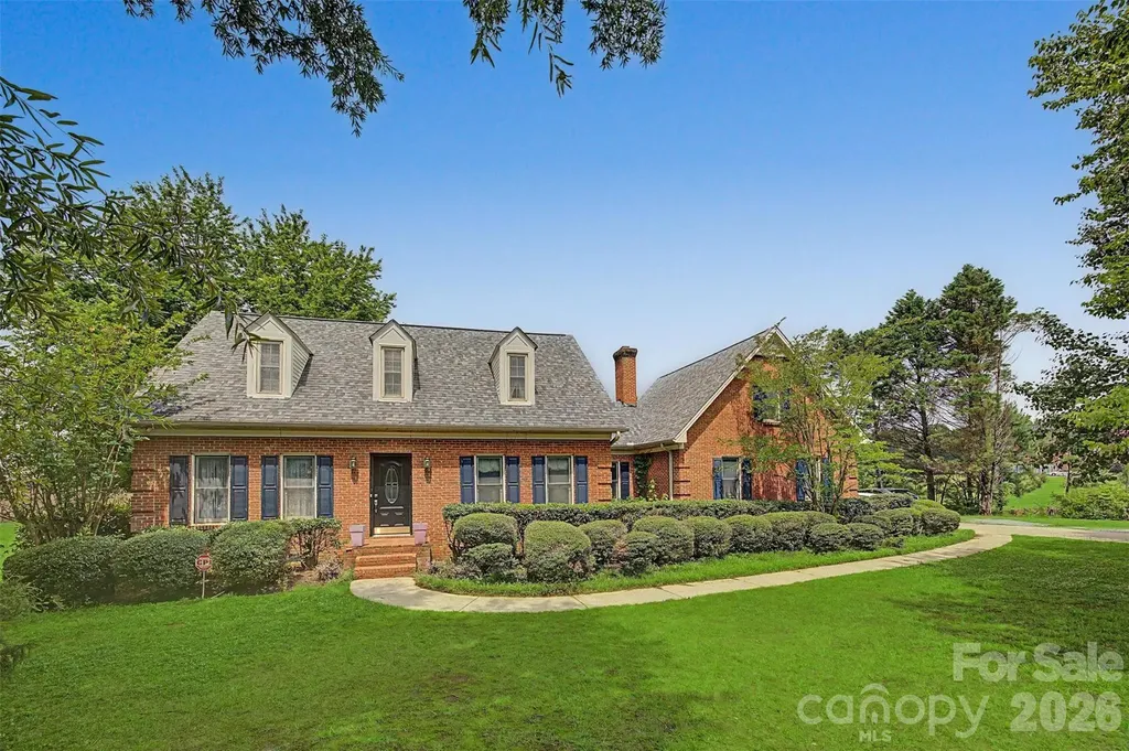 402 S Providence Road Waxhaw NC 28173