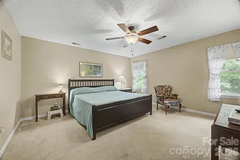 402 S Providence Road Waxhaw NC 28173