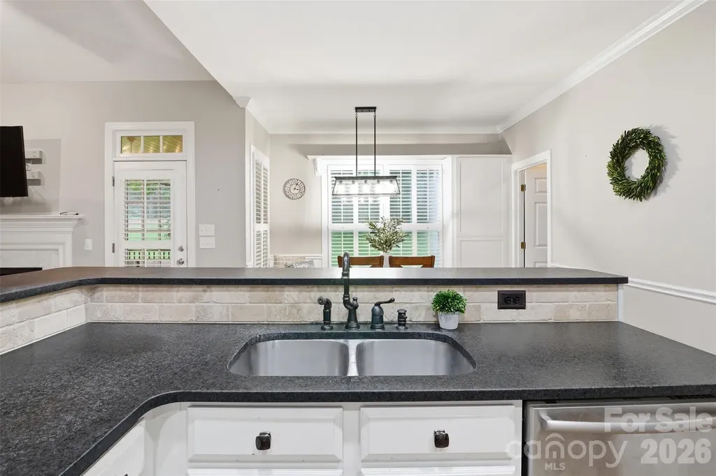 816 Celbridge Court Charlotte NC 28270