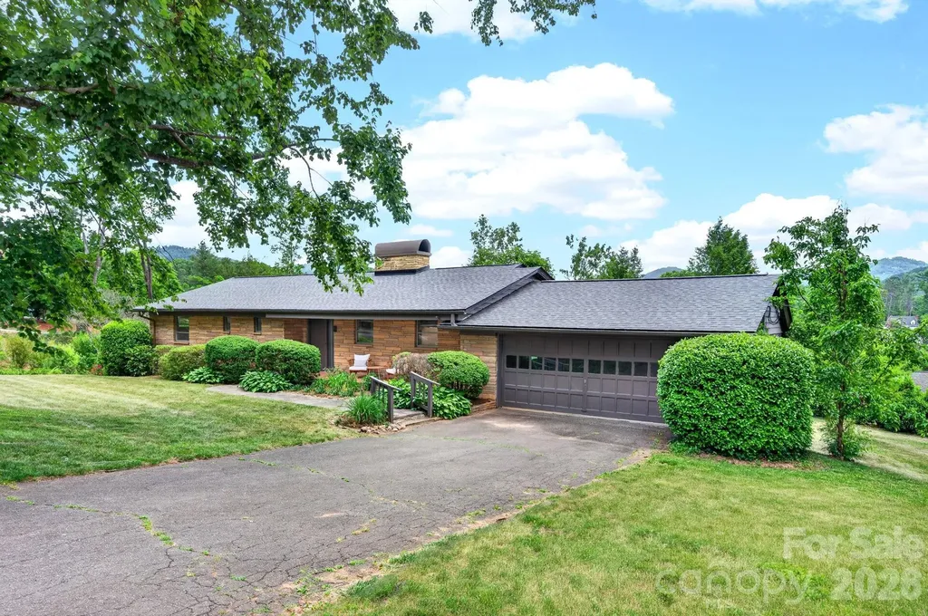 Asheville NC, 99 Marlborough Road