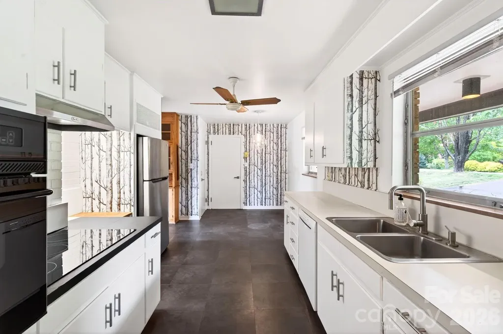 99 Marlborough Road Asheville NC 28804