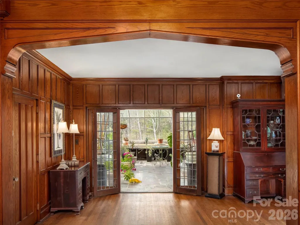 436 Vanderbilt Road Biltmore Forest NC 28803