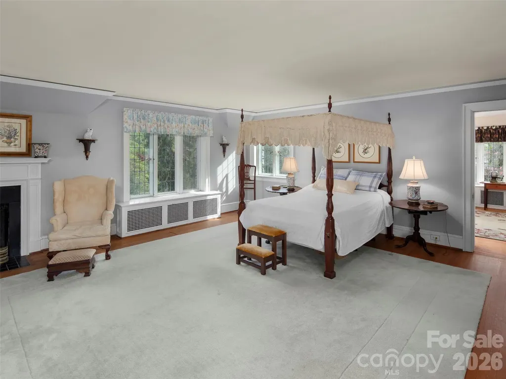 436 Vanderbilt Road Biltmore Forest NC 28803