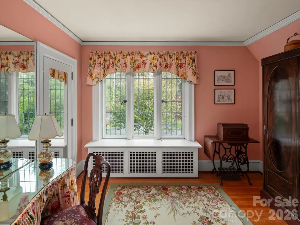 436 Vanderbilt Road Biltmore Forest NC 28803