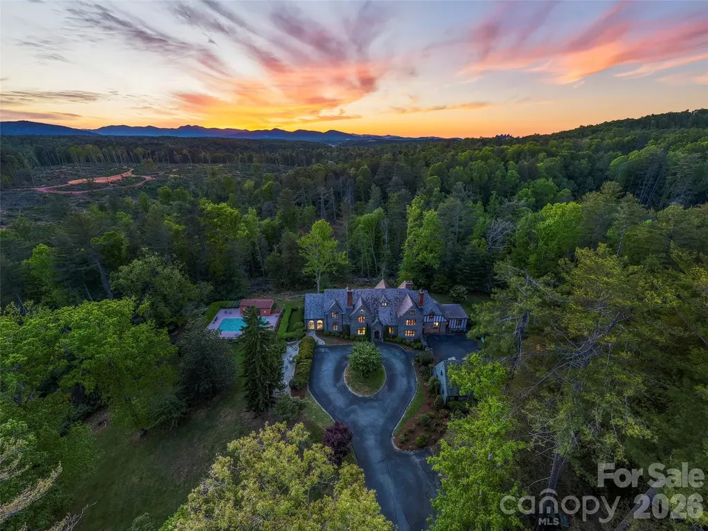 436 Vanderbilt Road Biltmore Forest NC 28803