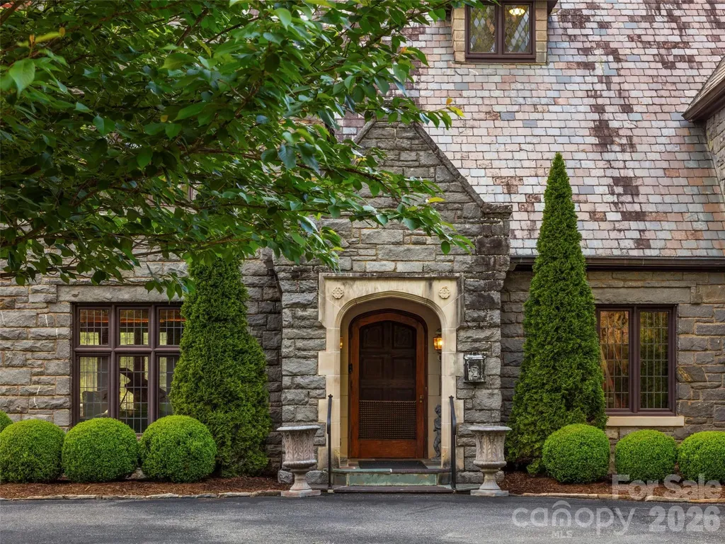 436 Vanderbilt Road Biltmore Forest NC 28803