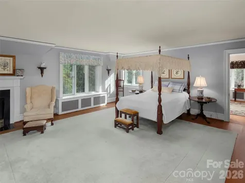 436 Vanderbilt Road Biltmore Forest NC 28803