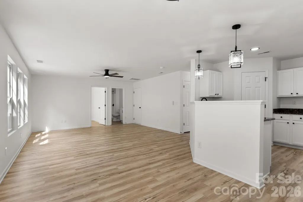 8723 Buttonwood Court Charlotte NC 28215