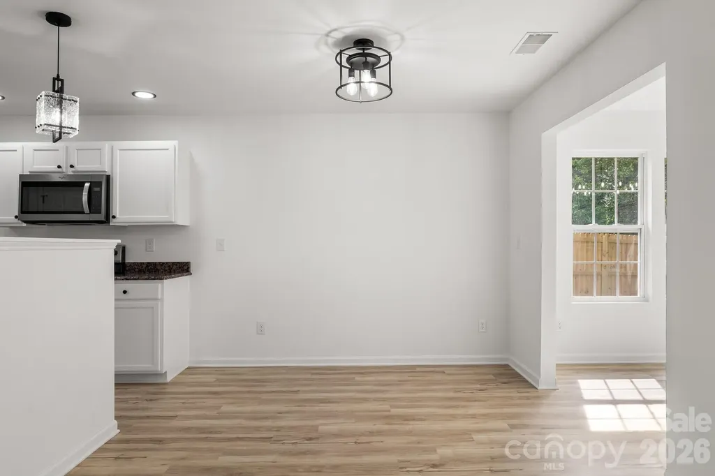 8723 Buttonwood Court Charlotte NC 28215