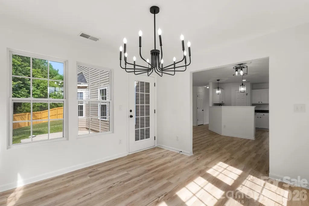 8723 Buttonwood Court Charlotte NC 28215