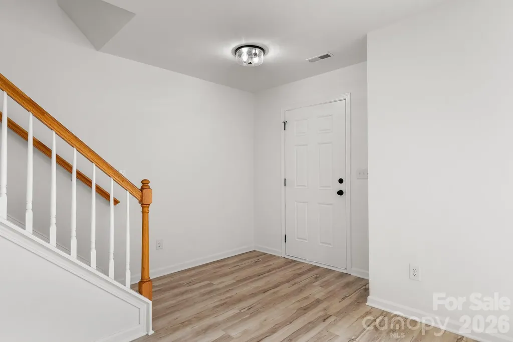 8723 Buttonwood Court Charlotte NC 28215
