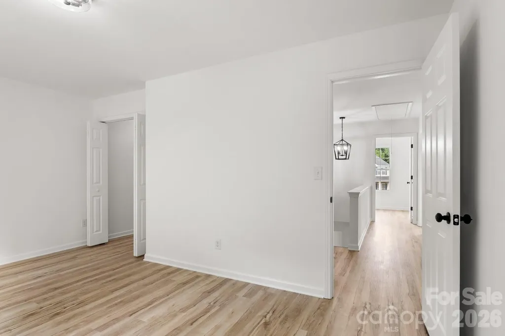 8723 Buttonwood Court Charlotte NC 28215