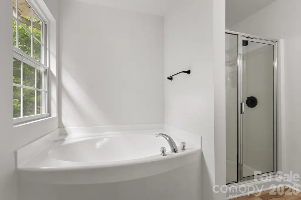 8723 Buttonwood Court Charlotte NC 28215