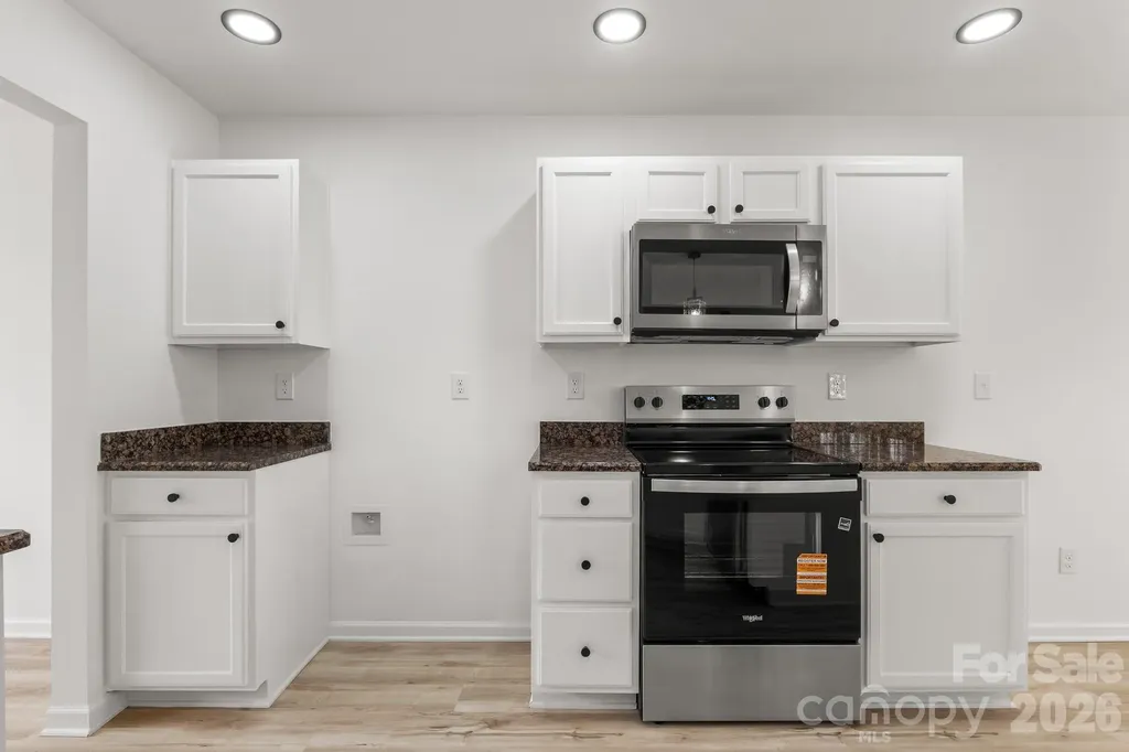 8723 Buttonwood Court Charlotte NC 28215
