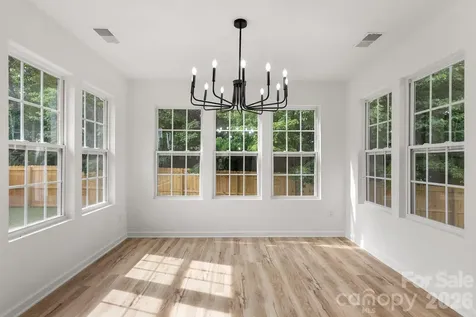 8723 Buttonwood Court Charlotte NC 28215