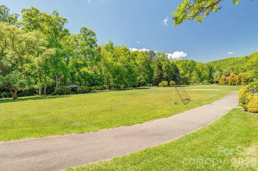 146 Churchill Downs Drive Fairview NC 28730