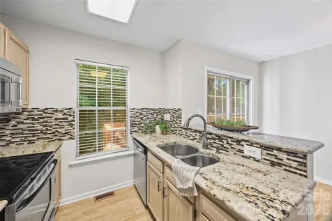 8117 Circle Tree Lane Charlotte NC 28277