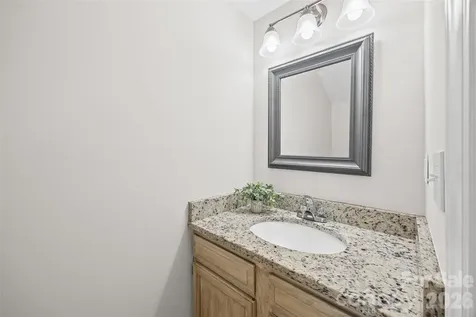 8117 Circle Tree Lane Charlotte NC 28277