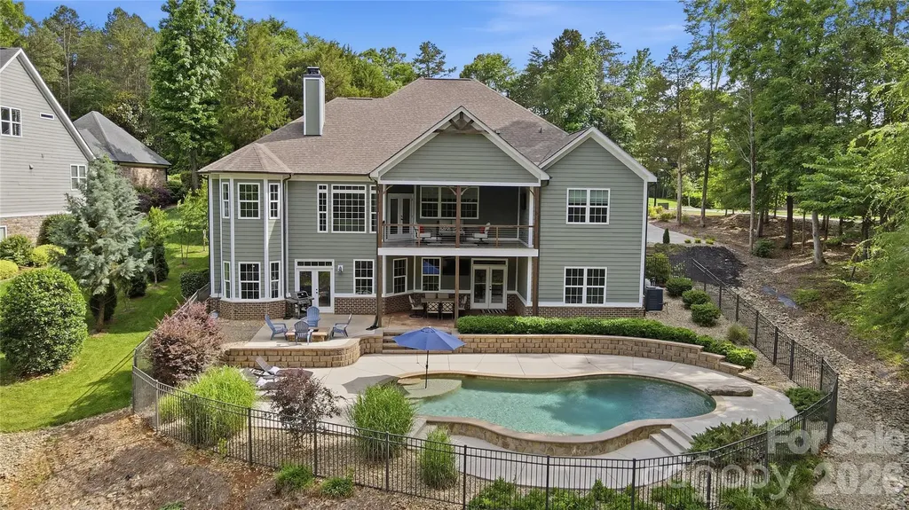 670 Arrow Point Lane Davidson NC 28036