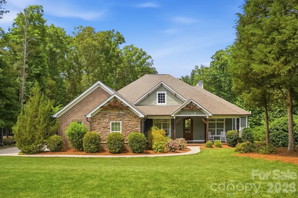 670 Arrow Point Lane Davidson NC 28036