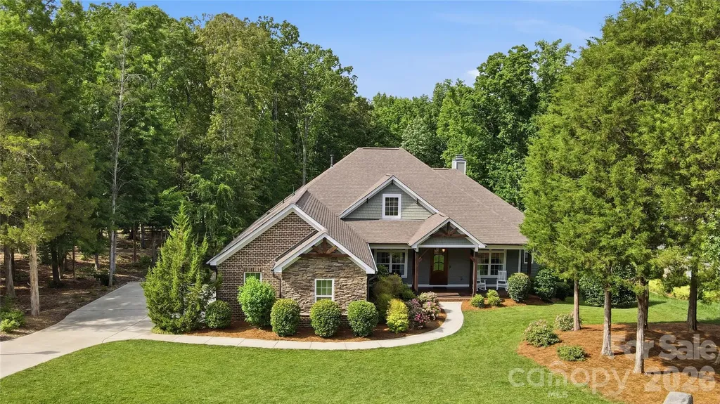 670 Arrow Point Lane Davidson NC 28036