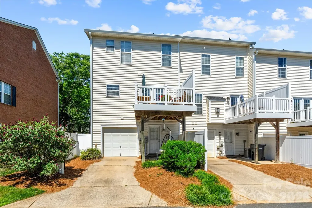 11737 Fiddlers Roof Lane Charlotte NC 28277