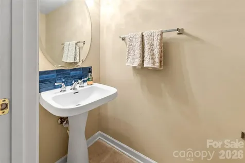 11737 Fiddlers Roof Lane Charlotte NC 28277