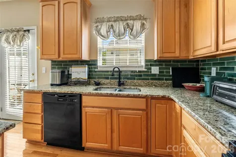 11737 Fiddlers Roof Lane Charlotte NC 28277