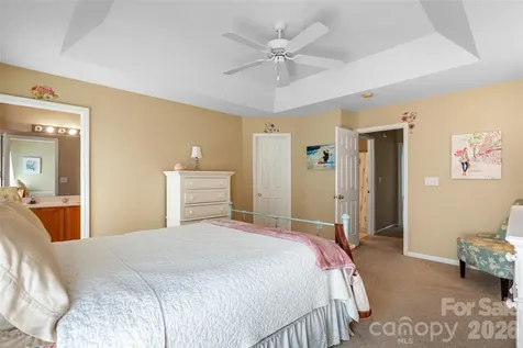 11737 Fiddlers Roof Lane Charlotte NC 28277