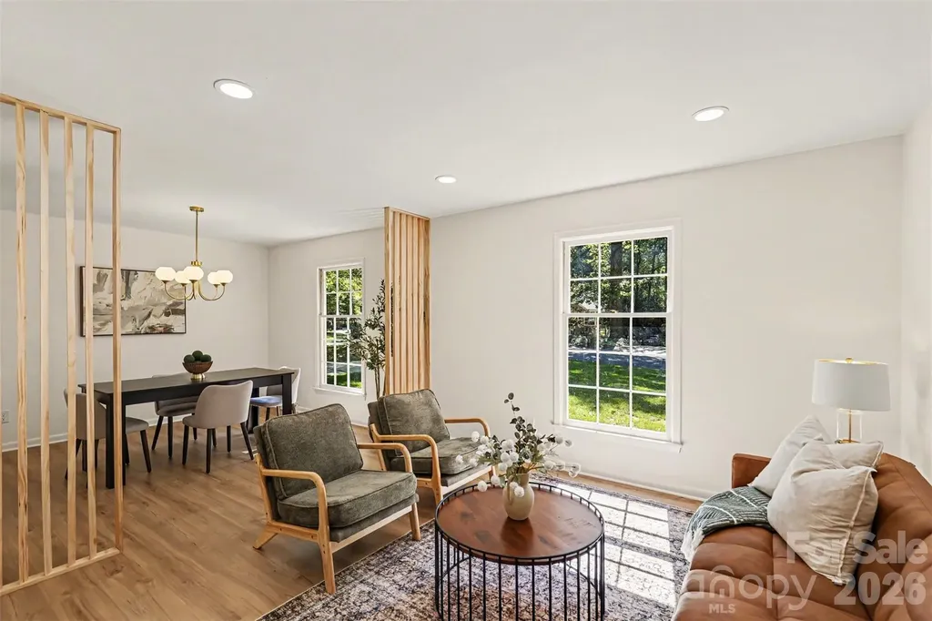 319 Kingsley Drive Charlotte NC 28270