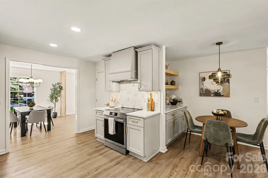 319 Kingsley Drive Charlotte NC 28270