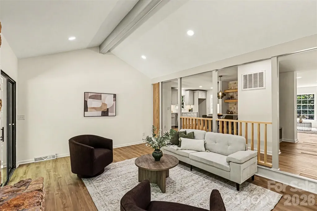 319 Kingsley Drive Charlotte NC 28270