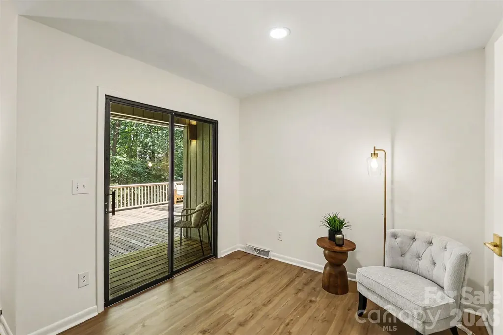 319 Kingsley Drive Charlotte NC 28270