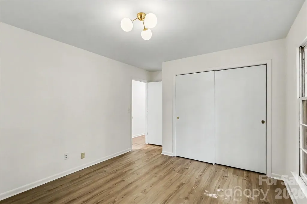 319 Kingsley Drive Charlotte NC 28270