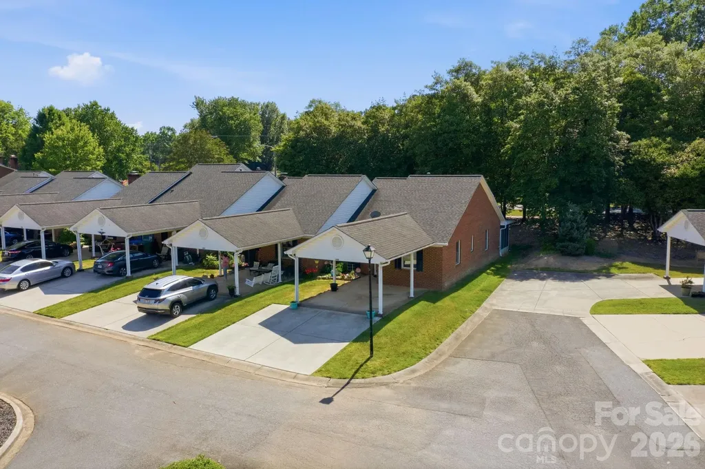 19980 Oak Leaf Circle Cornelius NC 28031