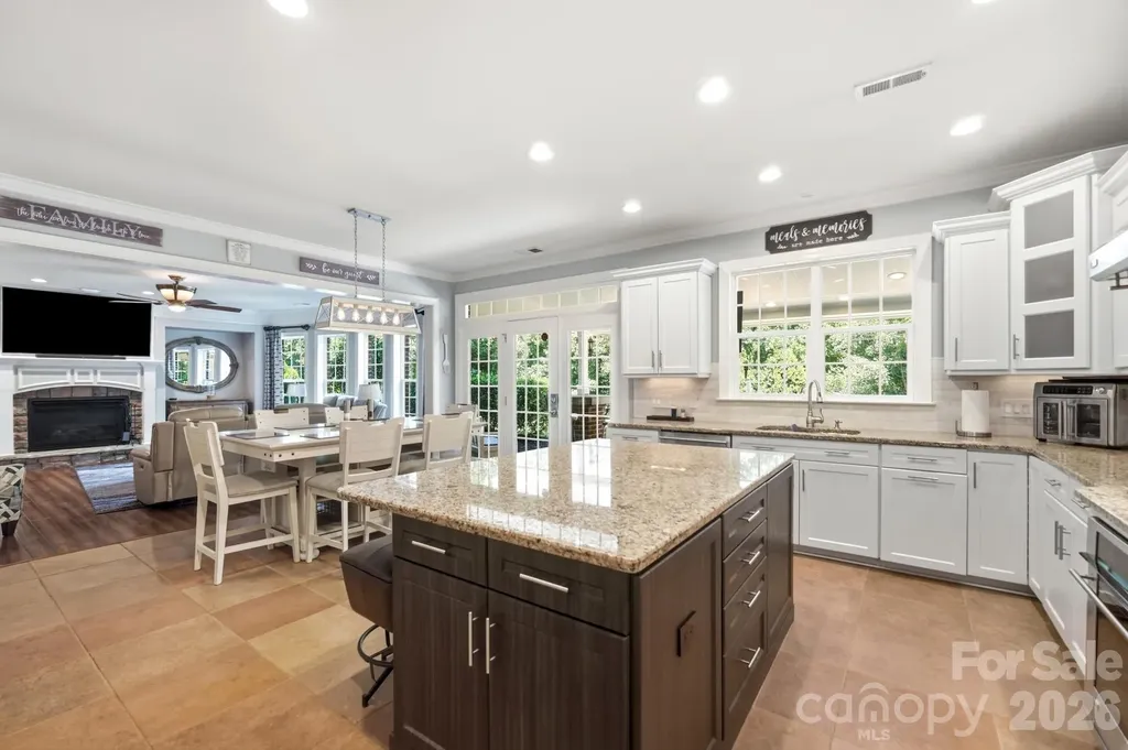 2905 Julian Glen Circle Waxhaw NC 28173